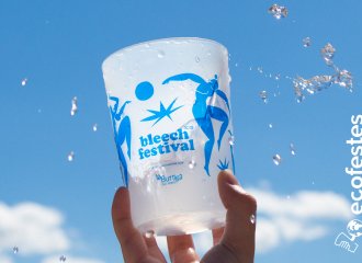 Le Bleech Festival célèbre un événement sans plastique avec des gobelets réutilisables
