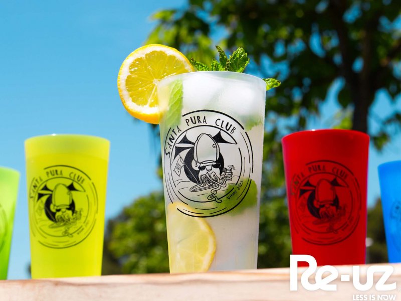 10 years of Santa Pura Club with the reusable cups!